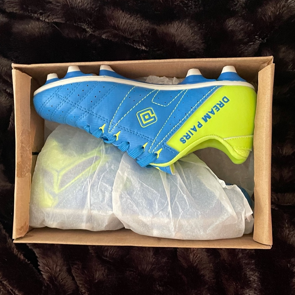 Dreampair Soccer Cleats
